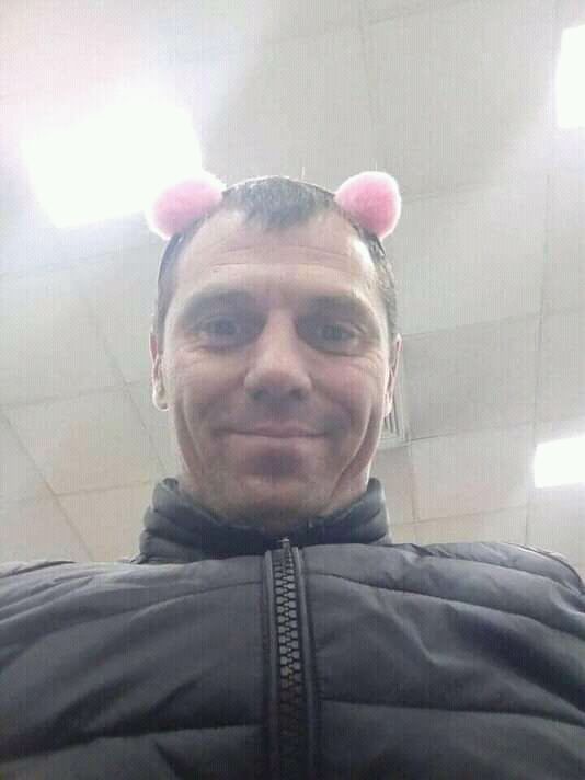  23113839  RUSLAN, 44 ,    