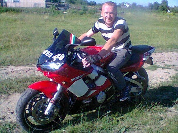  24476589  Andri, 33 ,    