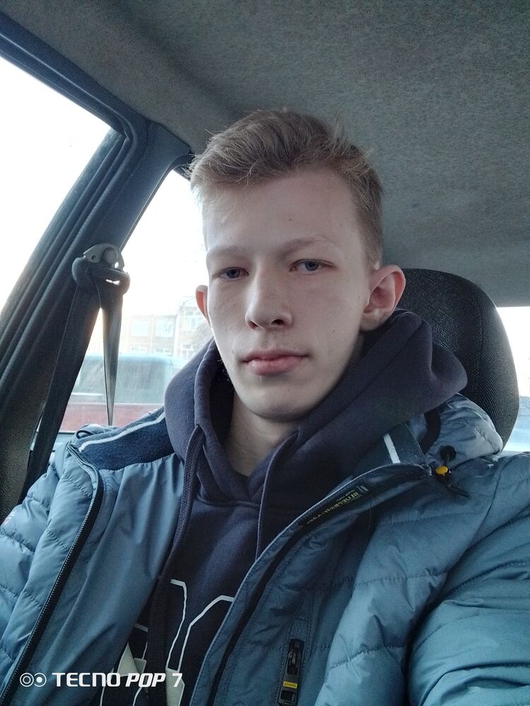  41826349  Andrey, 20 ,    