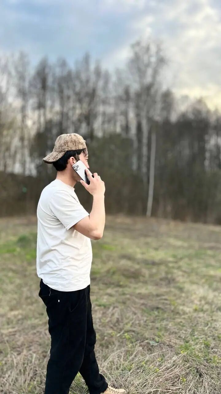  51210189  Zasurbek, 25 ,    