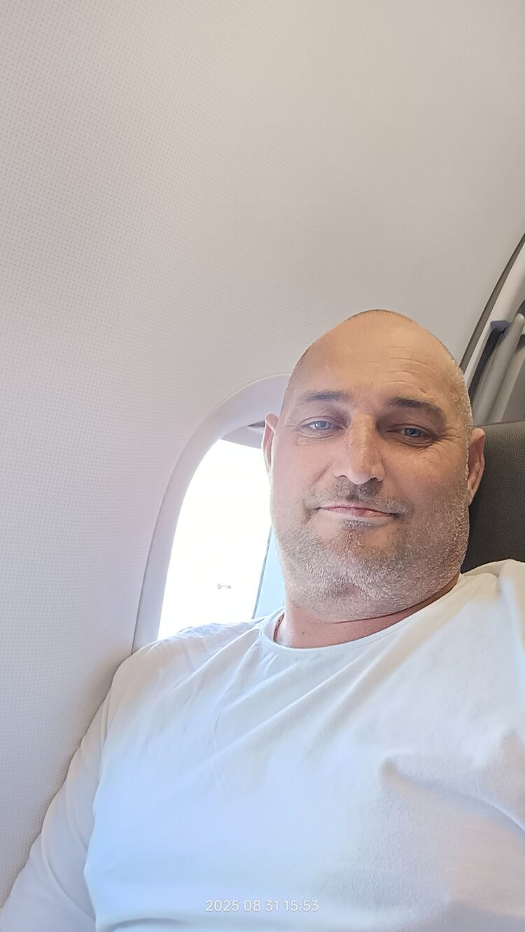  53651729  Dmitry, 47 ,    