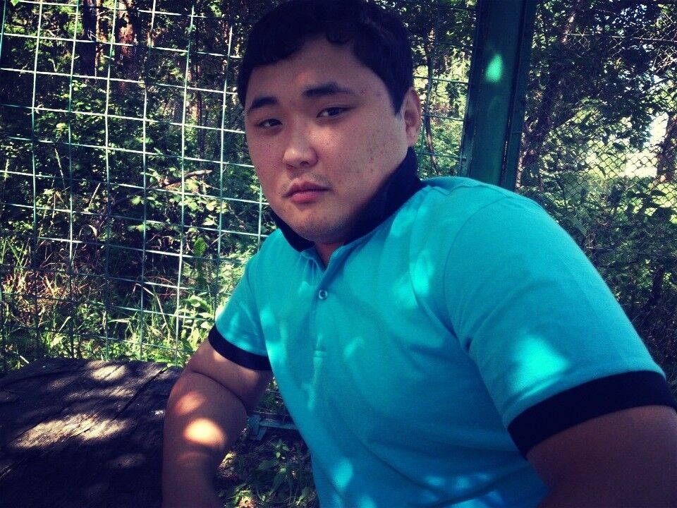  ,   Azat, 37 ,   ,   , c 