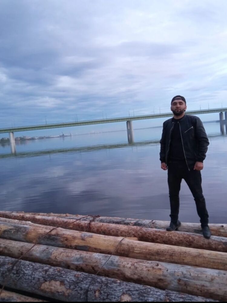  34953679  Kemal, 29 ,    