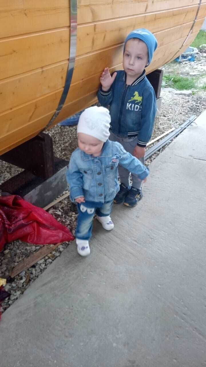  49677149  Nikitisik, 32 ,    