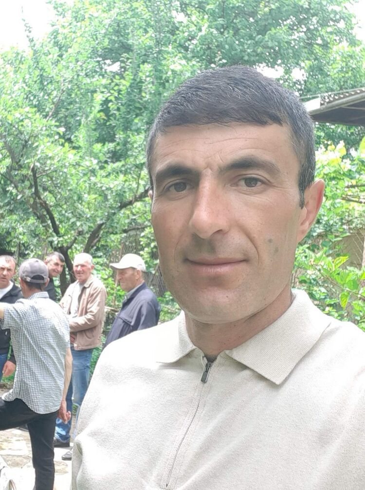  52259459  Tolya, 37 ,    