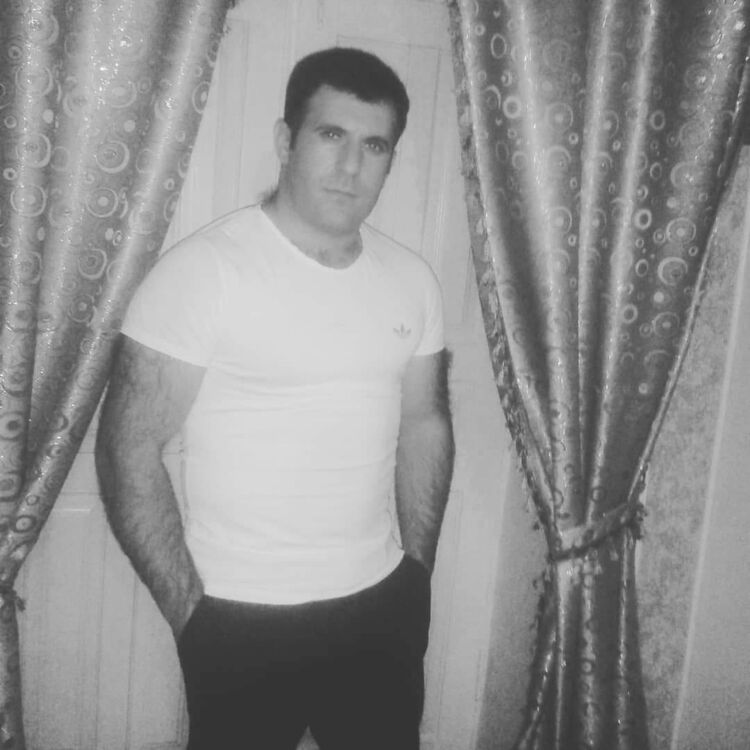  43214879  Servet, 38 ,    