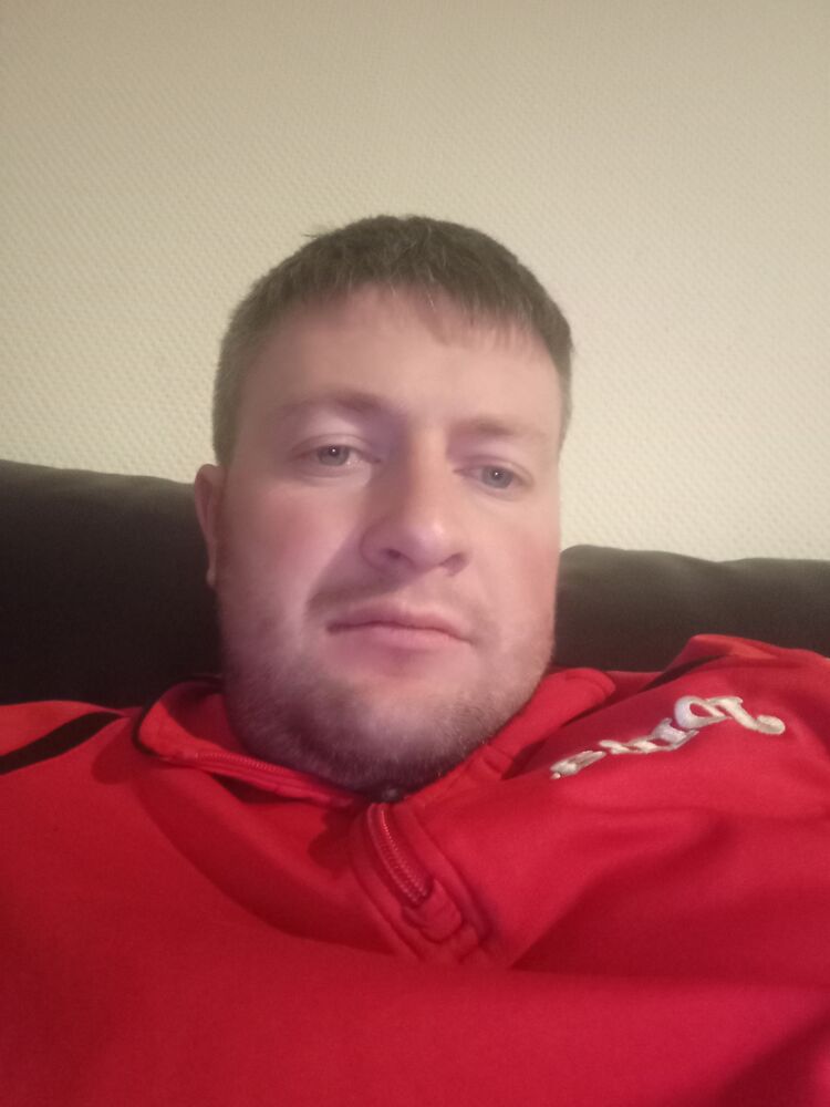  ,   Grigori, 32 ,   ,   