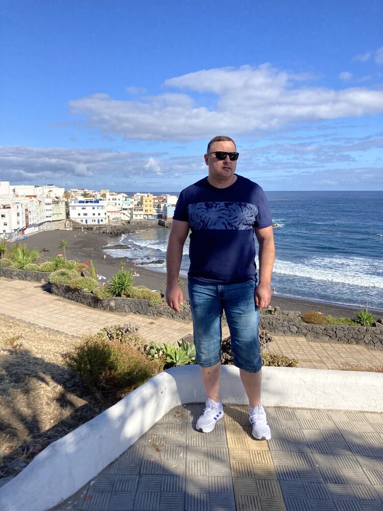  ,   Vitalij, 45 ,   ,   