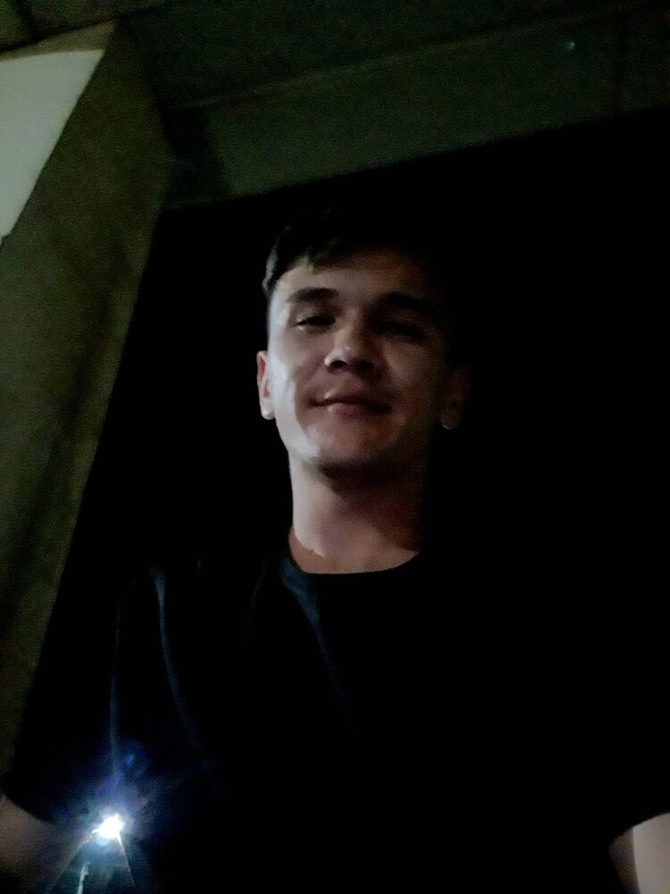  18592029  Albert, 26 ,    