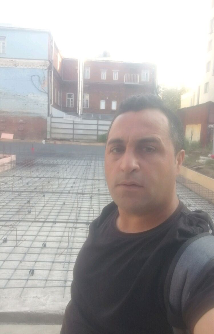  28636839  Ilker, 43 ,    