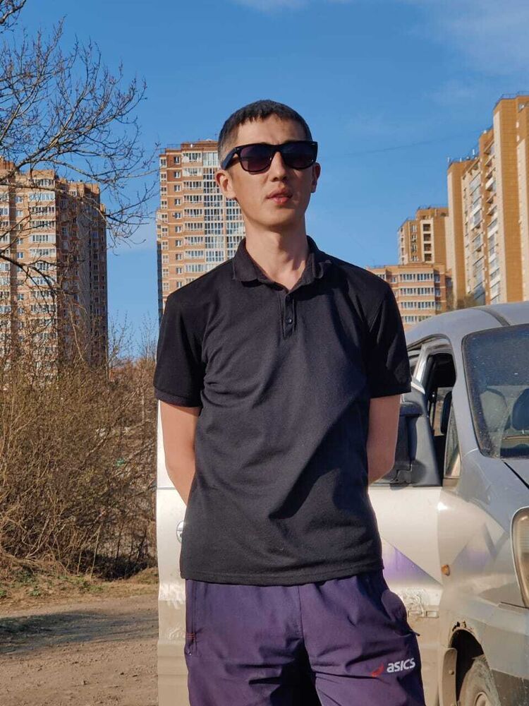  26885289  Faruh, 34 ,    