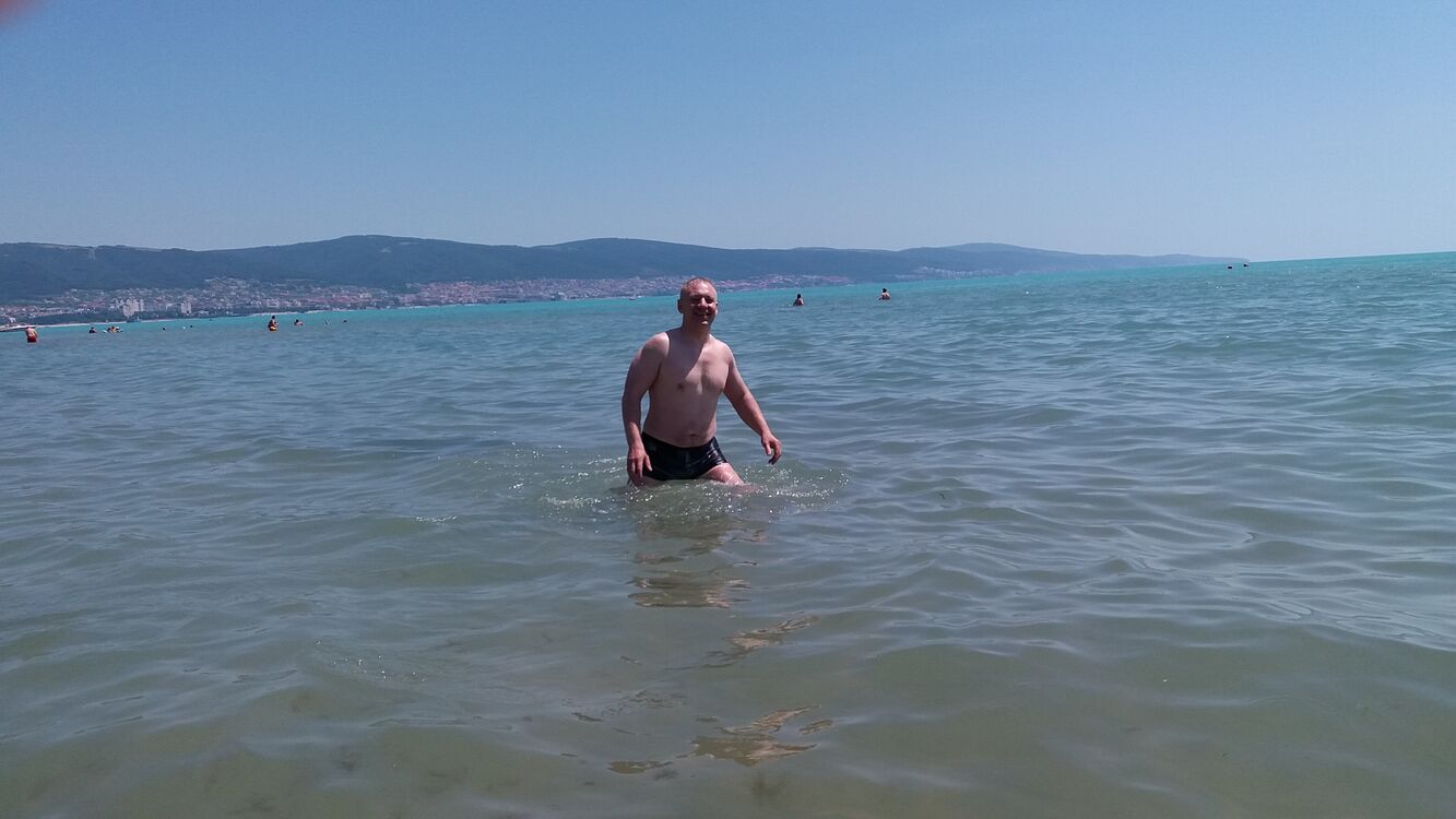  54591759  Viktor, 55 ,    