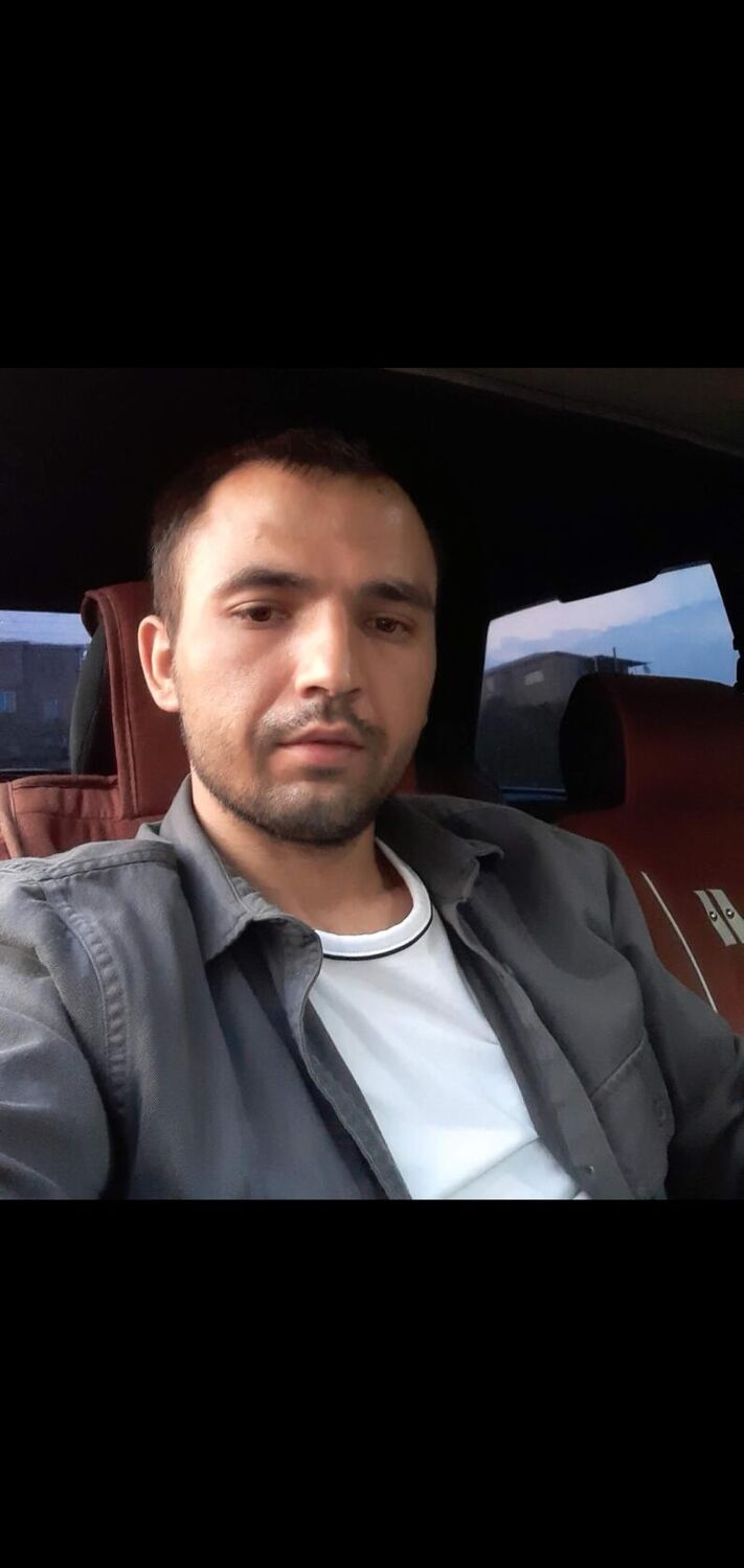  49721139  Suren, 38 ,    