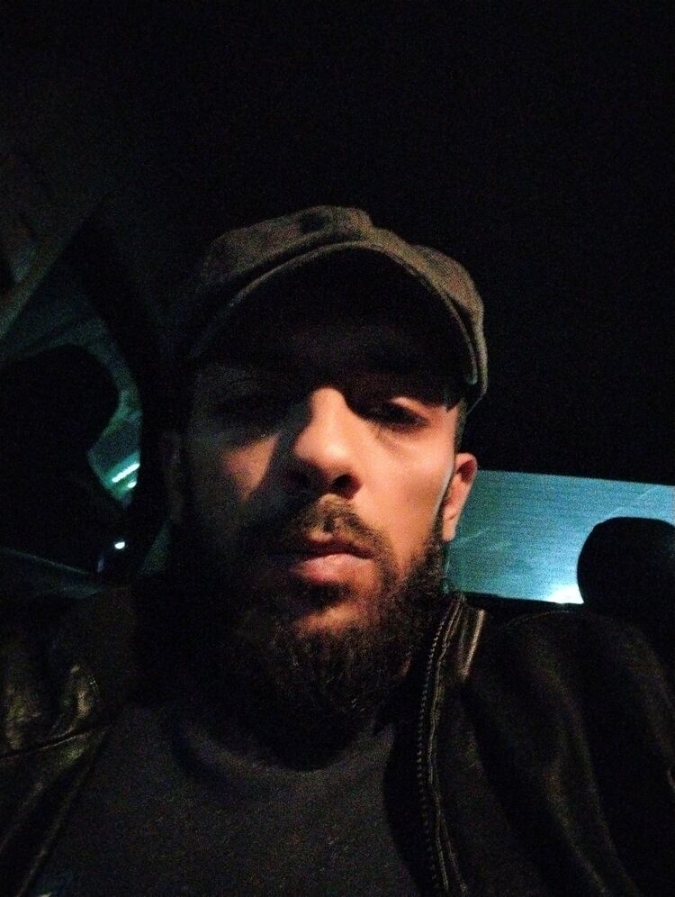  39380659  Ali, 36 ,    