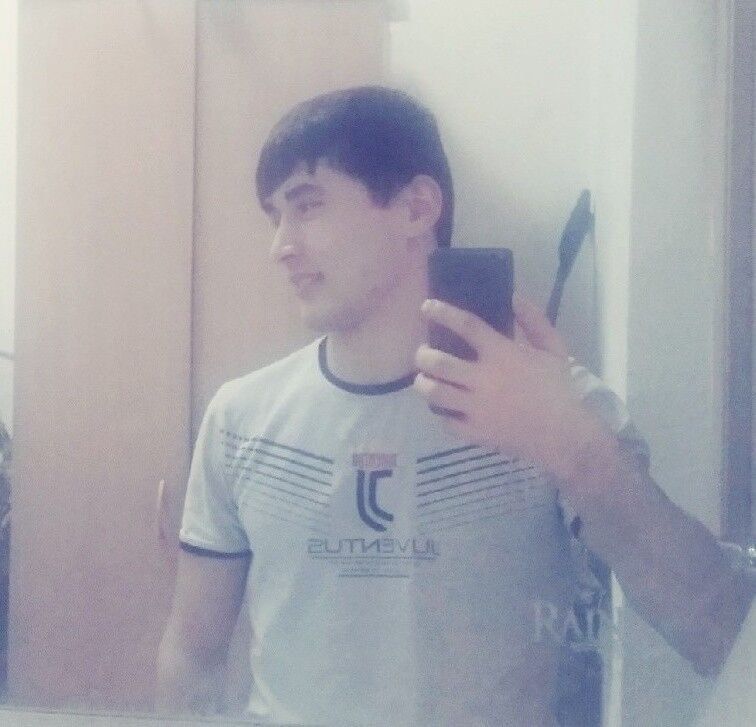  18222729  Malik, 29 ,    