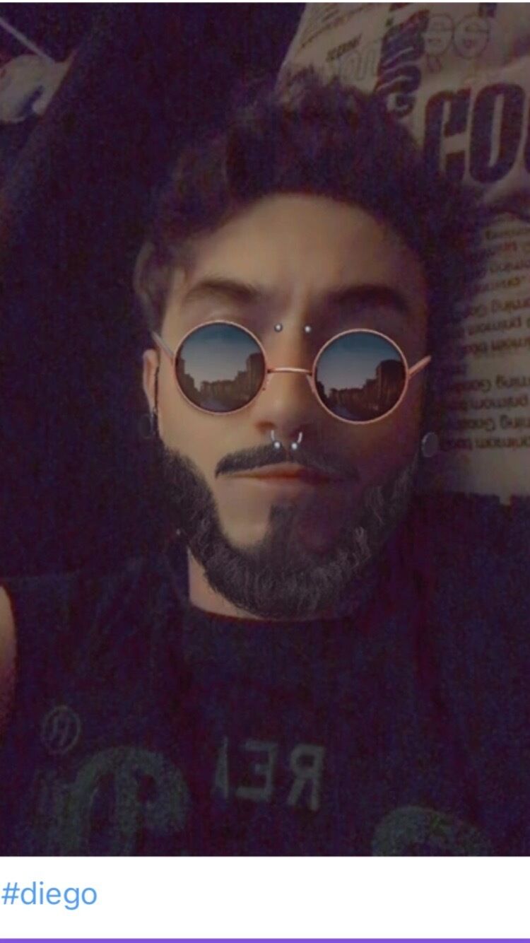  31637929  Ilya, 40 ,    