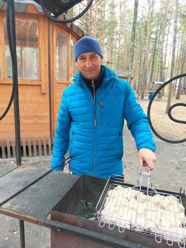  ,   Evgeny, 47 ,   ,   , c 