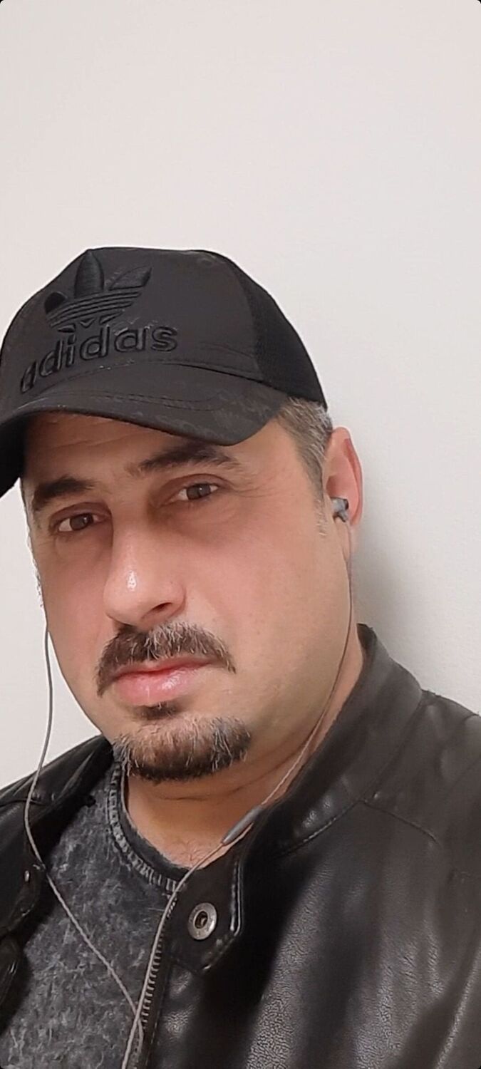 33124549  Olcay, 44 ,    