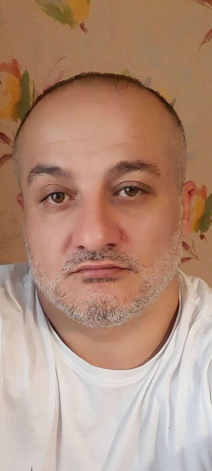  52841069  Artem, 41 ,    