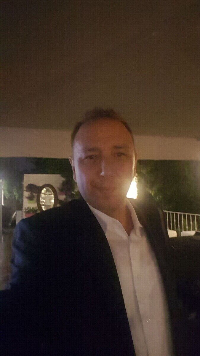  22304139  Emre, 47 ,    