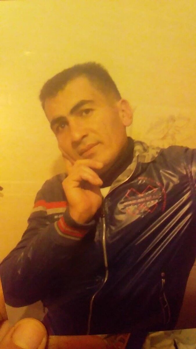  18619829  Tofik, 48 ,    