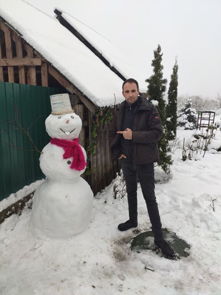  ,   Sergey, 42 ,  