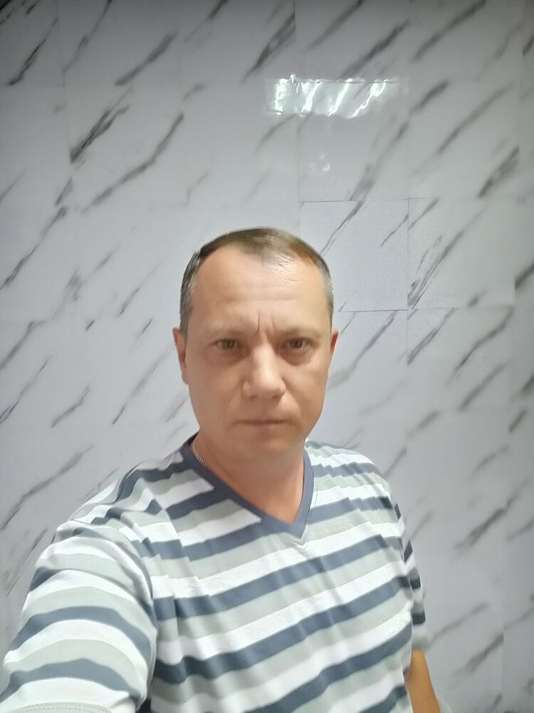  52763469  , 44 ,    
