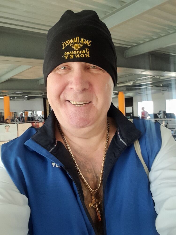  ,   Vyacheslav, 49 ,   ,   , c 