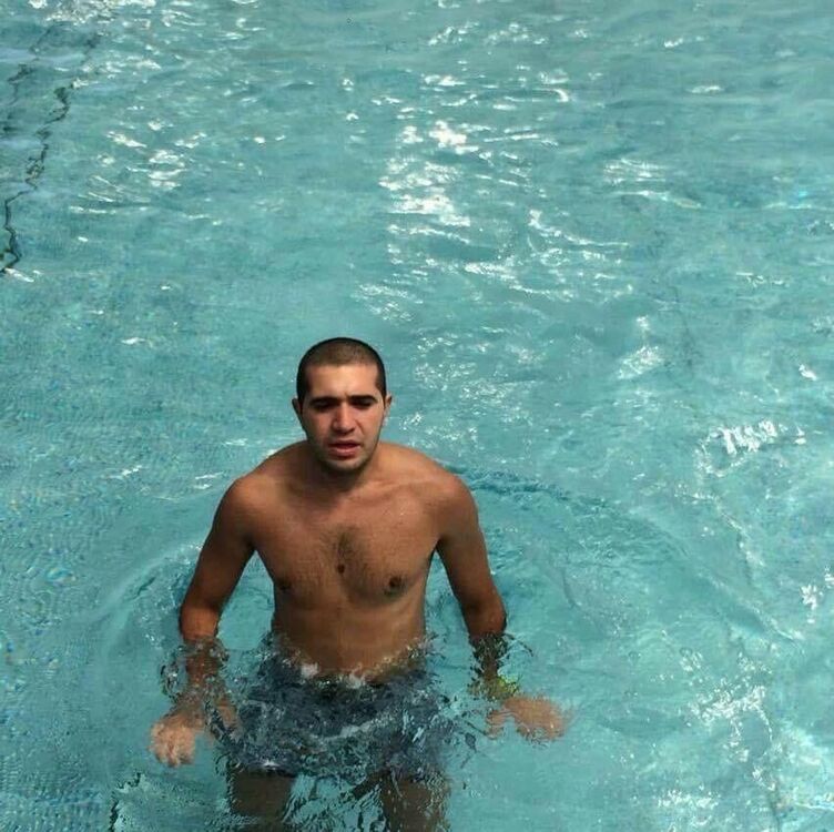  ,   Vakho, 32 ,   ,   