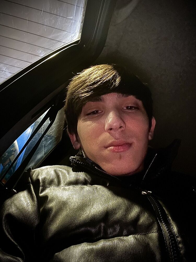  ,   David, 18 ,   ,   