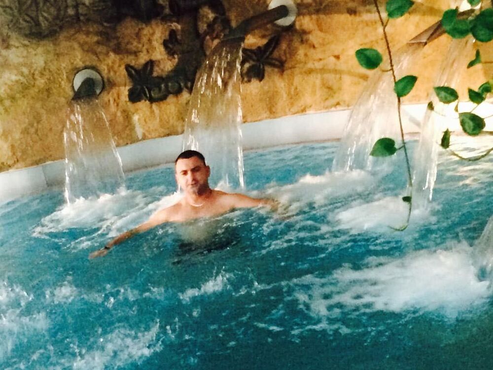  ,   Hayko, 44 ,   ,   