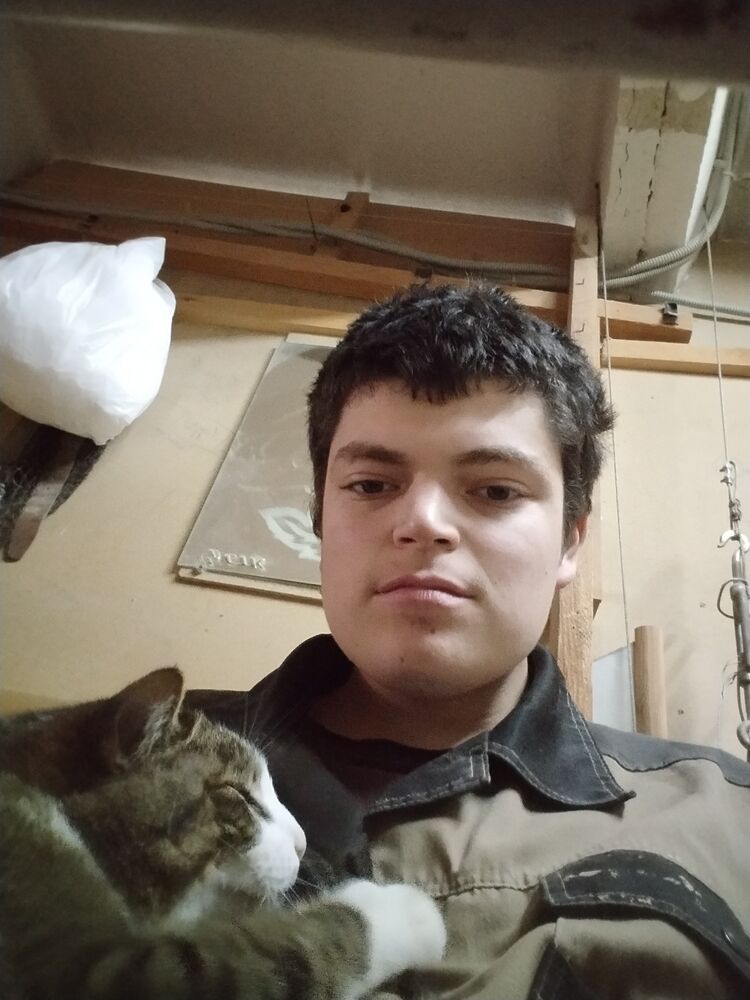  41630089  , 23 ,    