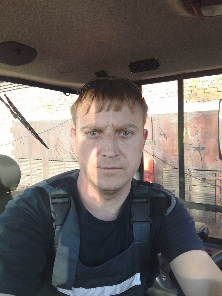  43430079  , 39 ,    
