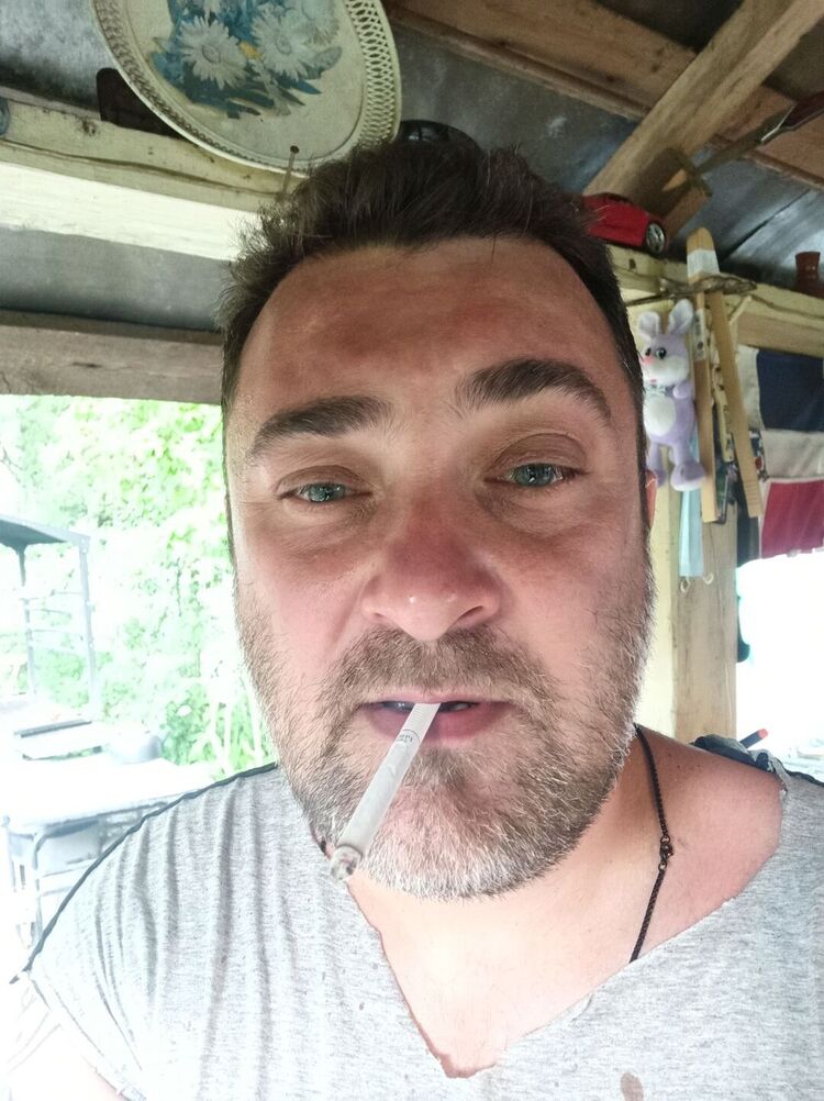 47090169  Pavel, 45 ,    