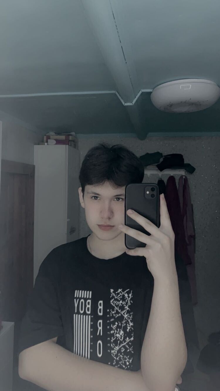  42526169  , 19 ,    