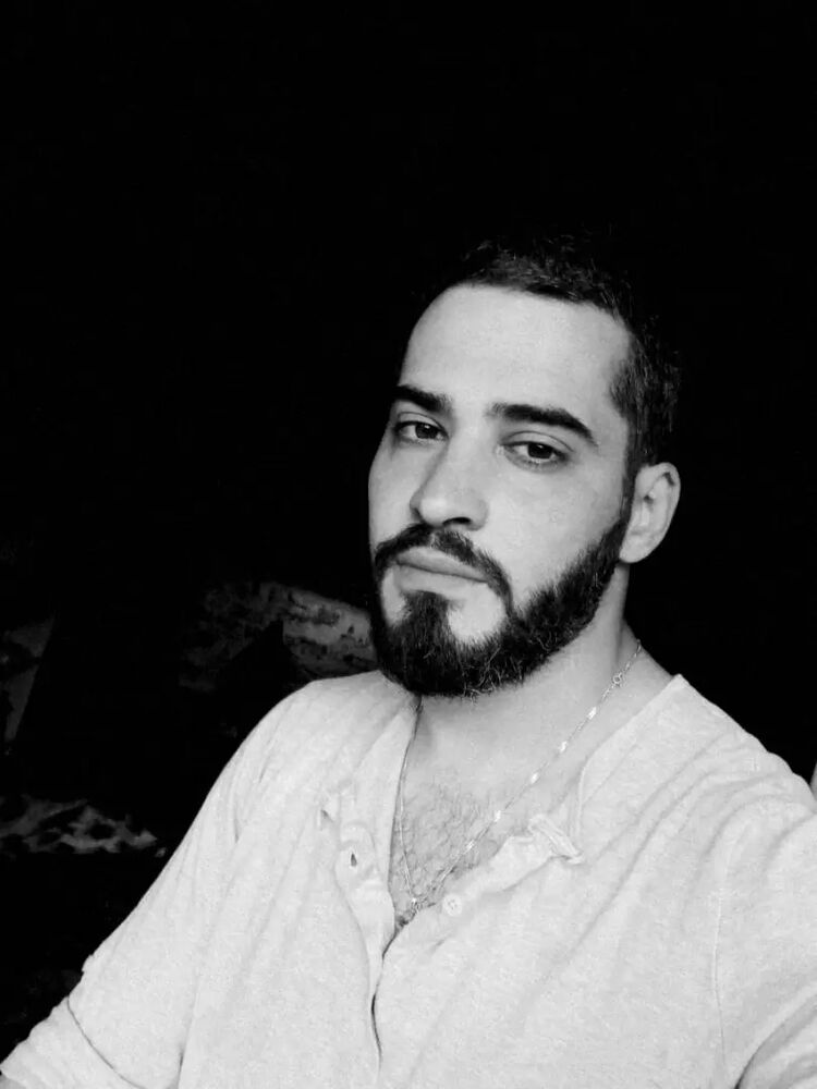  30344309  Andrei keks, 33 ,    
