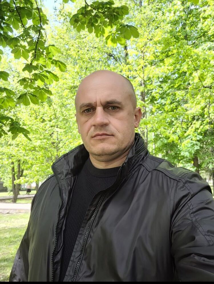  44563079  Sergei, 44 ,    