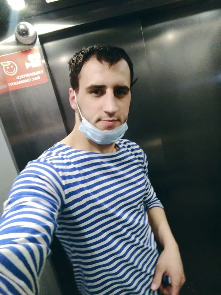  32269339  Ivan, 26 ,    
