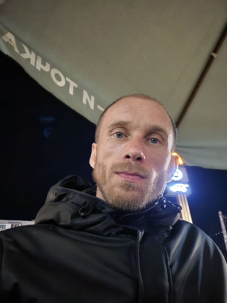  53578669  Bogdan, 33 ,    