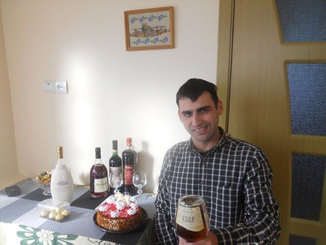  11340789  Victor vlad, 30 ,    