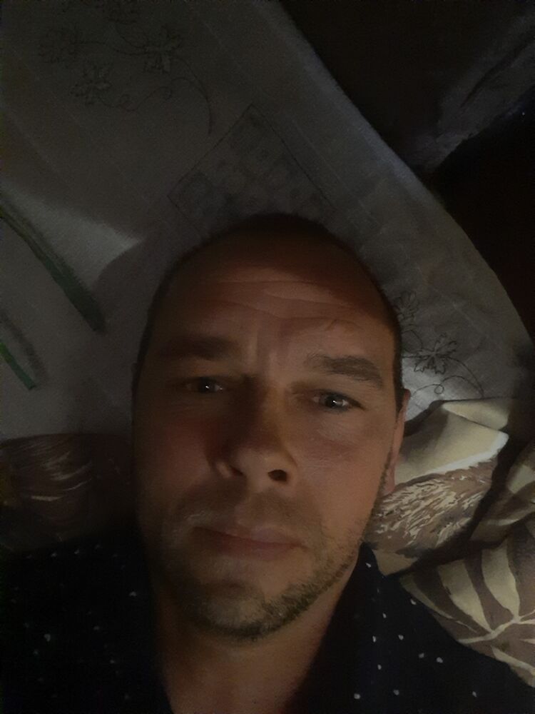  46900969  , 41 ,    