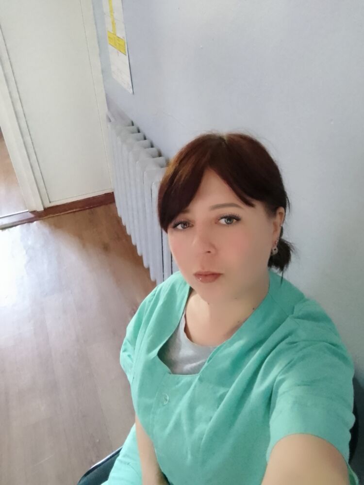  44283949  , 32 ,     