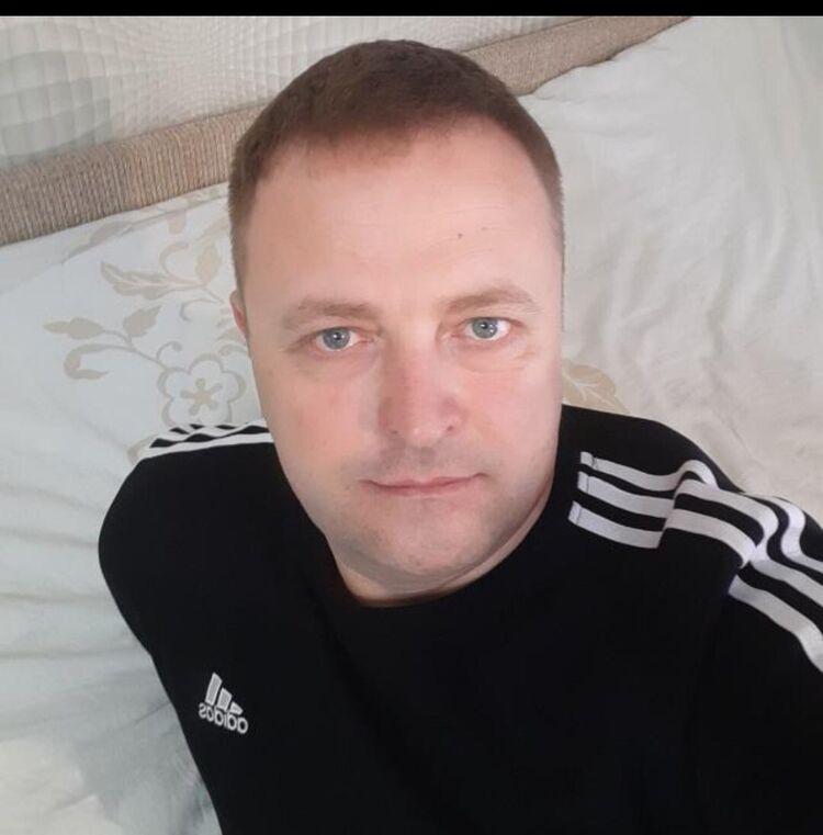  38136479  Evgen, 45 ,    