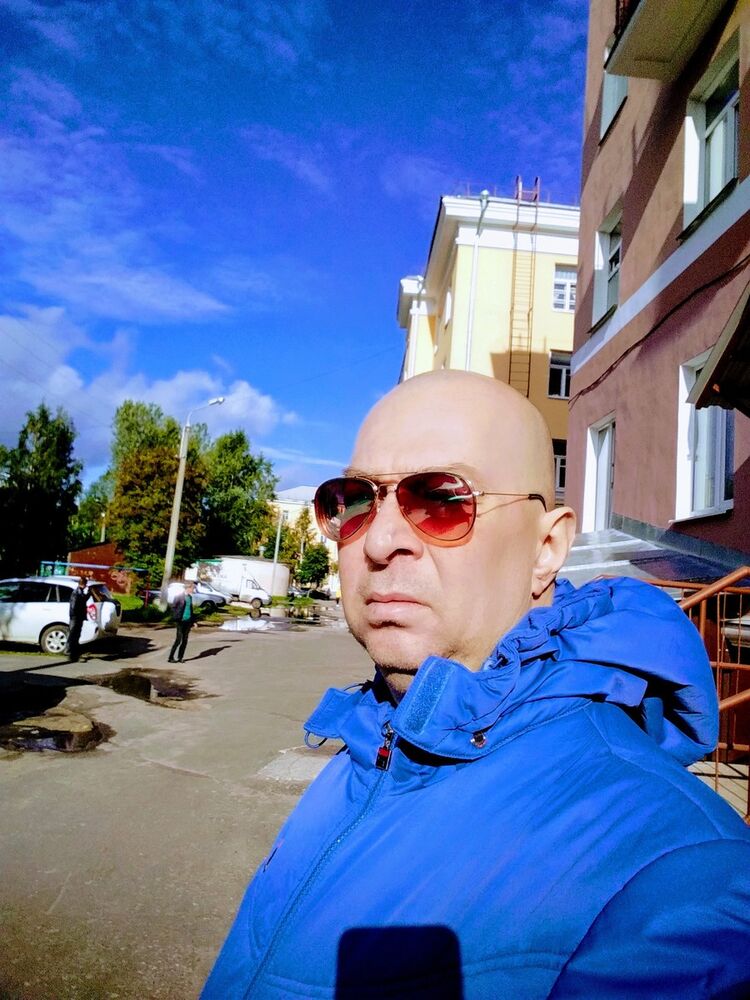  17691629  Den, 53 ,    