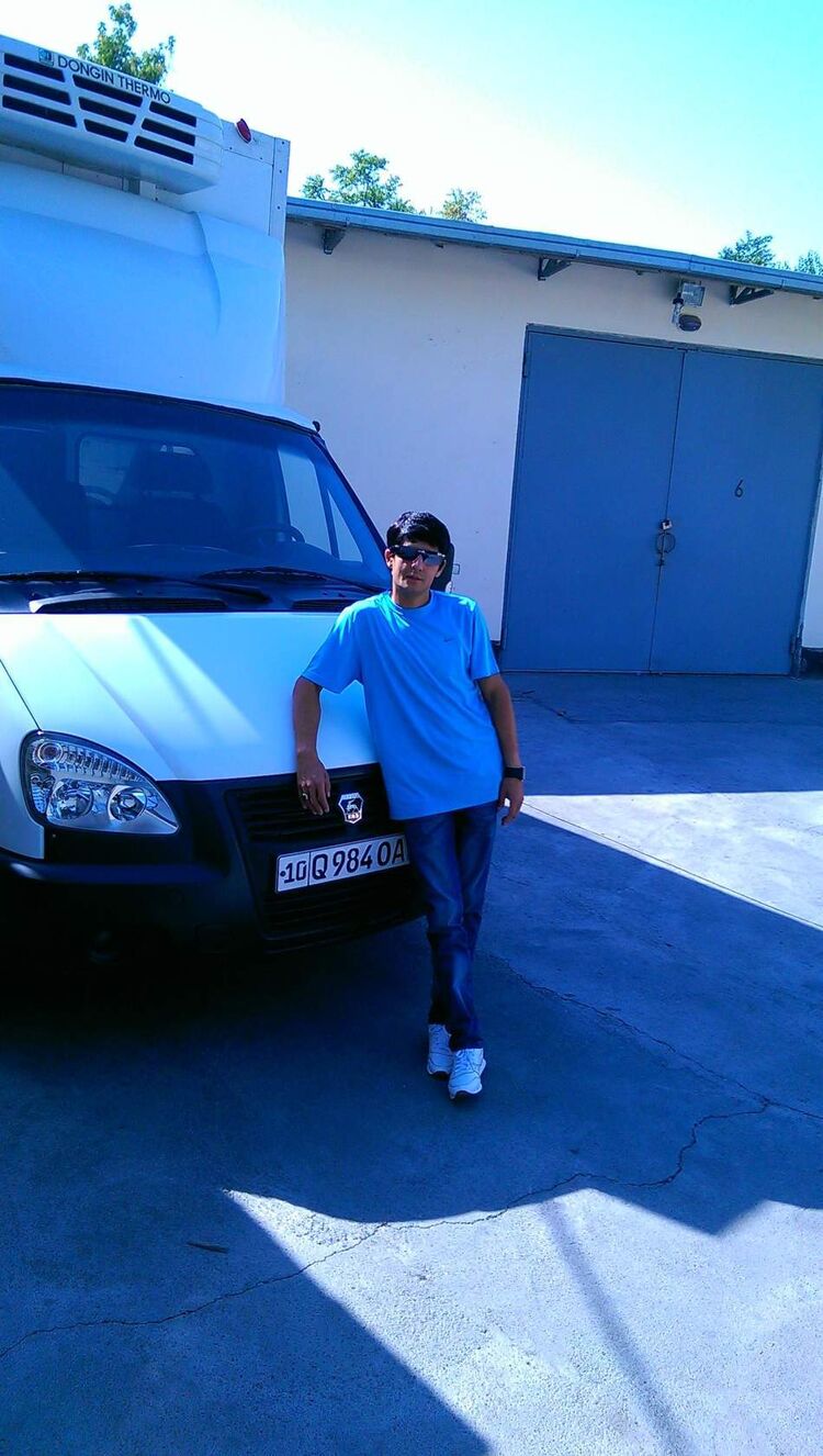  ,   Artur, 44 ,   c 