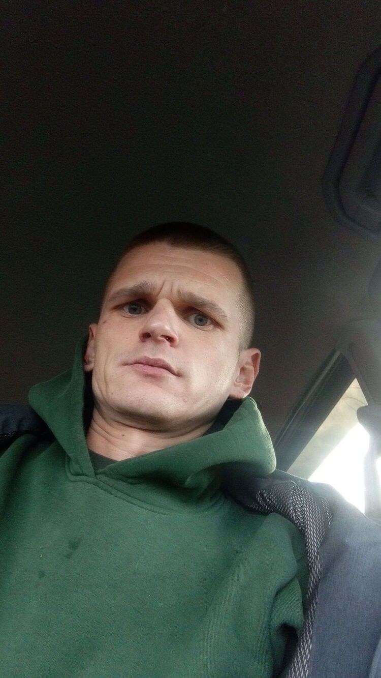  54508069  Sinti, 29 ,    