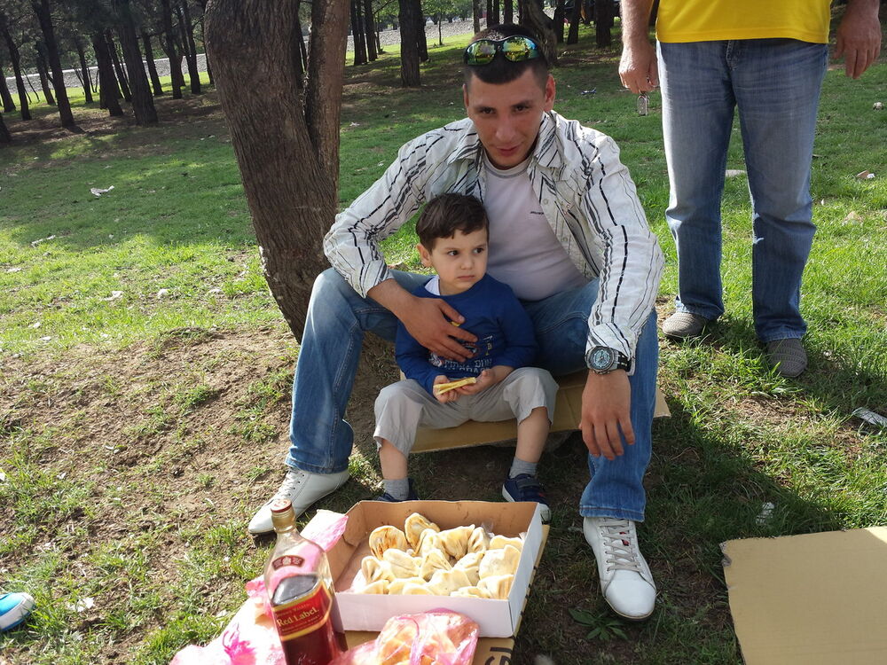  4832659  Alfa alfa, 42 ,    