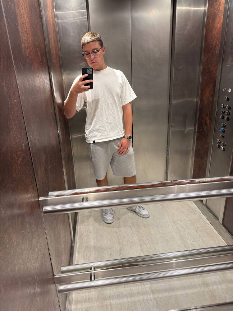 ���� 55057609 ����� Illya, 19 ���, ���� ���������� � �����