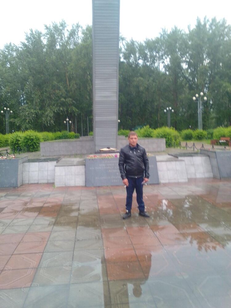  46936459  , 33 ,    