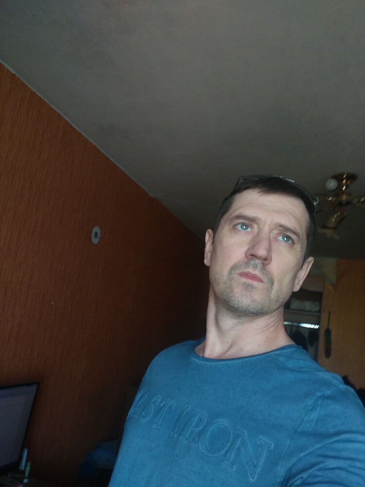  30545939  , 44 ,    